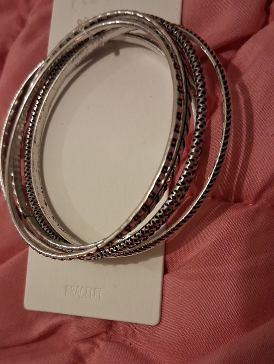 I.AM.GIA Jewelry - I AM earrings